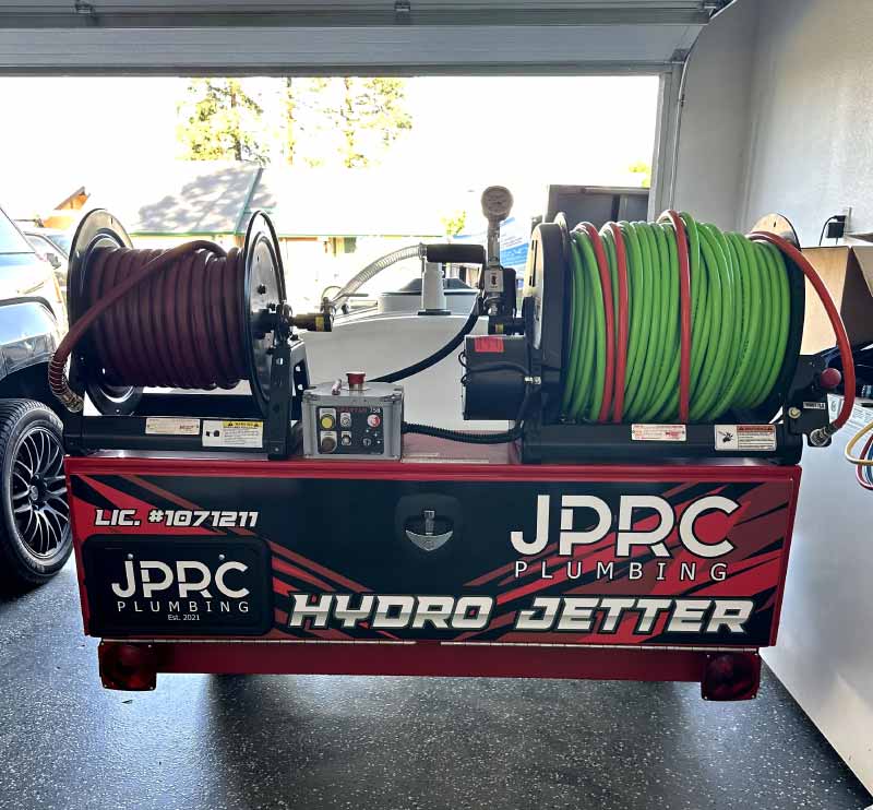hydro jetting technology with  high-pressure water streams to blast away stubborn debris
