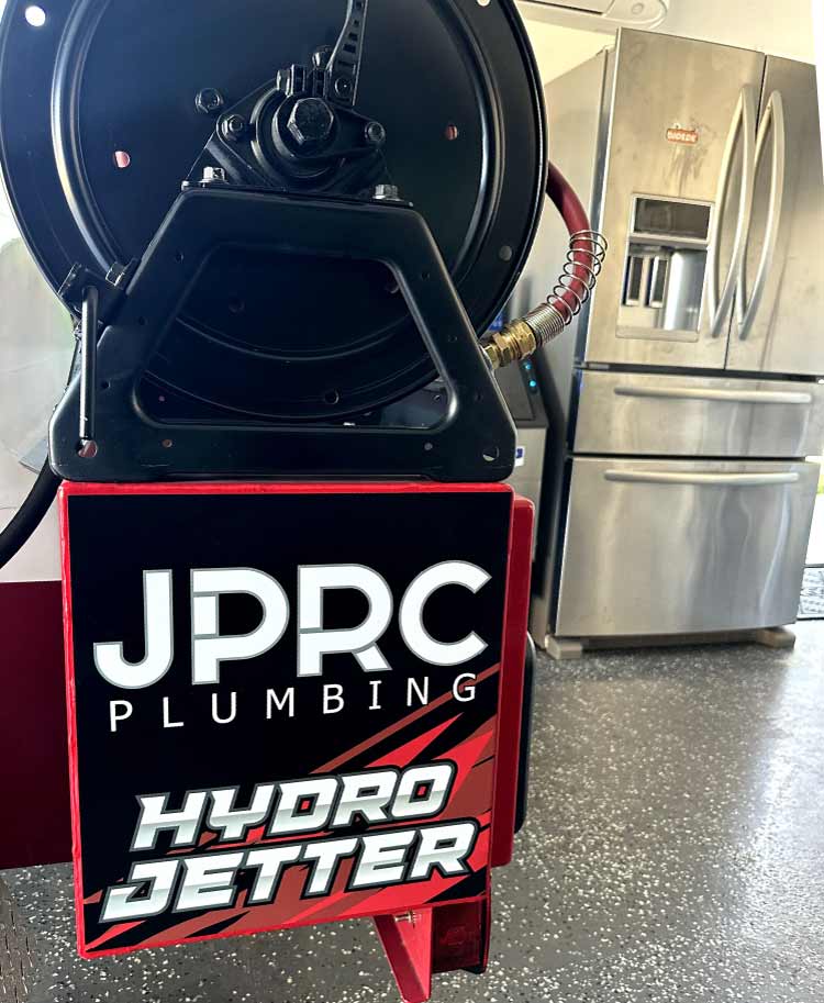 hydro jetting technology with  high-pressure water streams to blast away stubborn debris